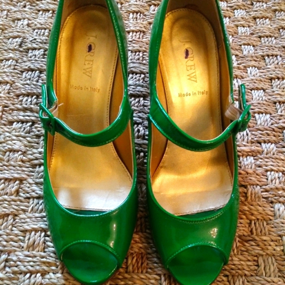 Elegant Green Patent Leather Heels